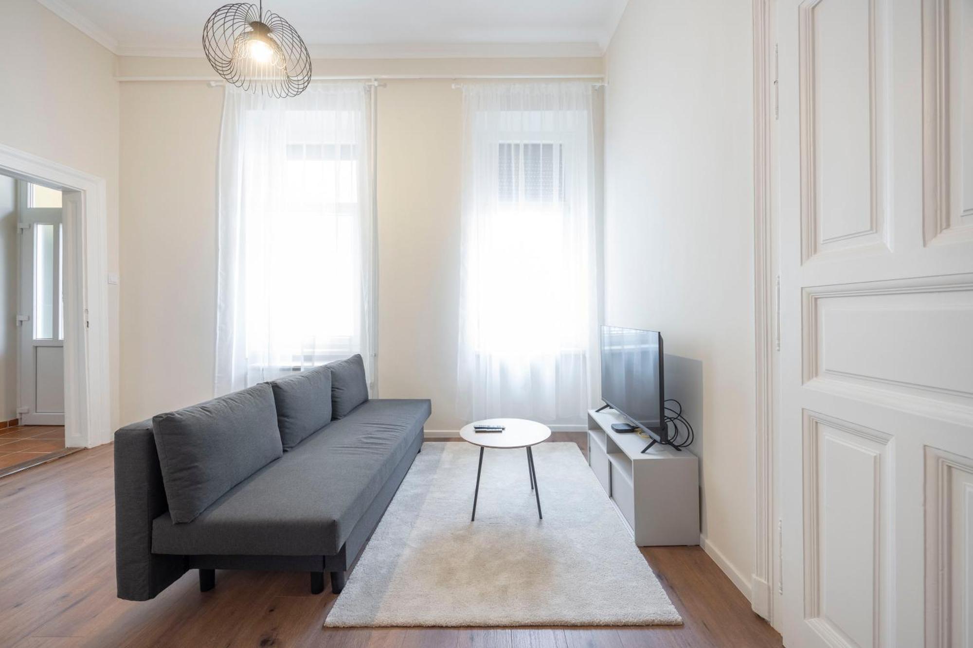 Lovely Central Apartment By Julia 布达佩斯 外观 照片