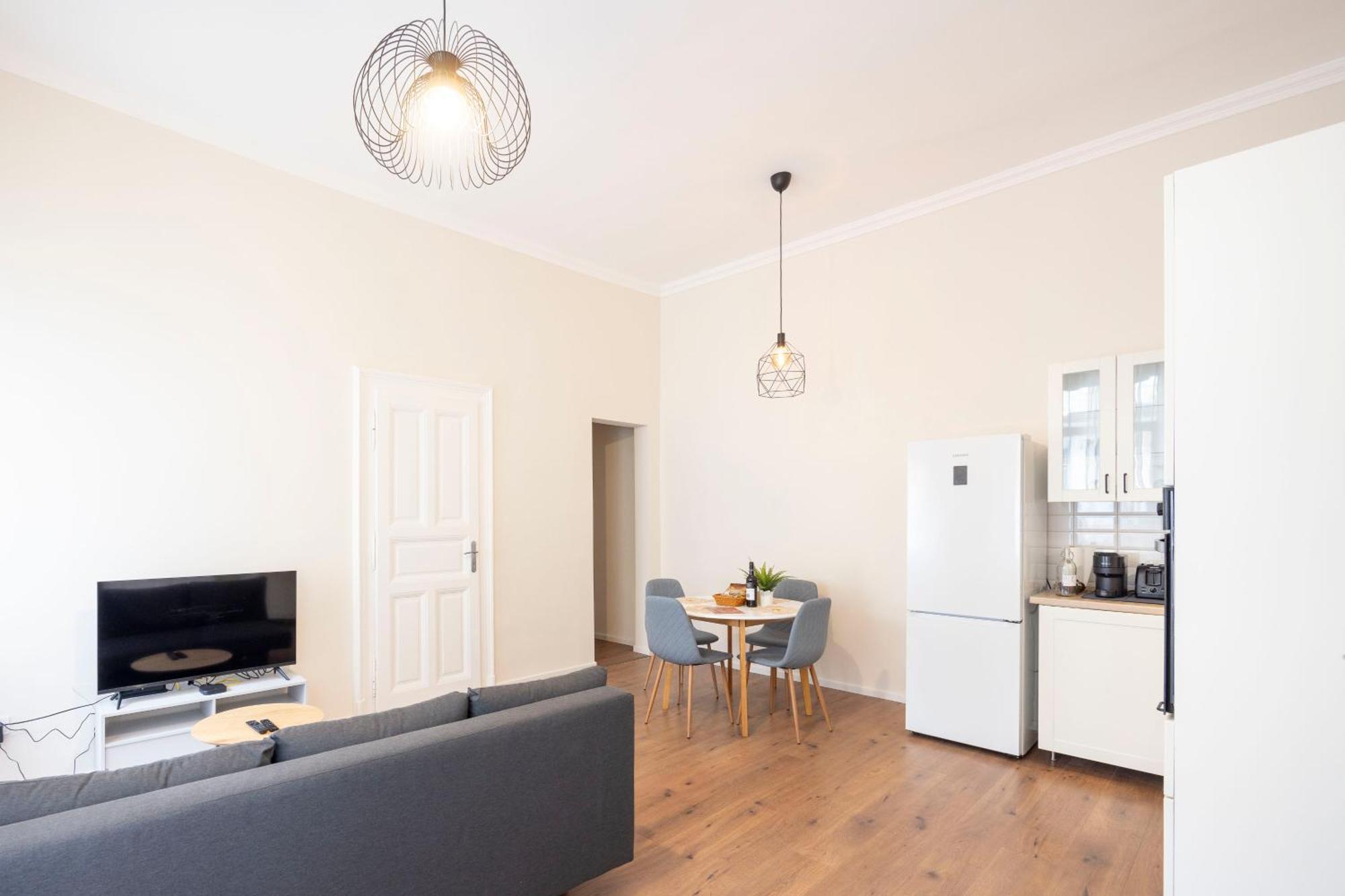 Lovely Central Apartment By Julia 布达佩斯 外观 照片