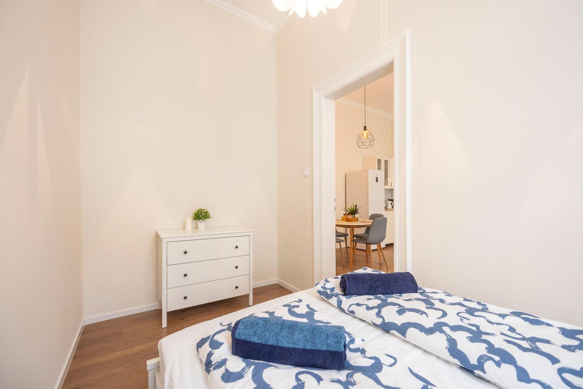 Lovely Central Apartment By Julia 布达佩斯 外观 照片